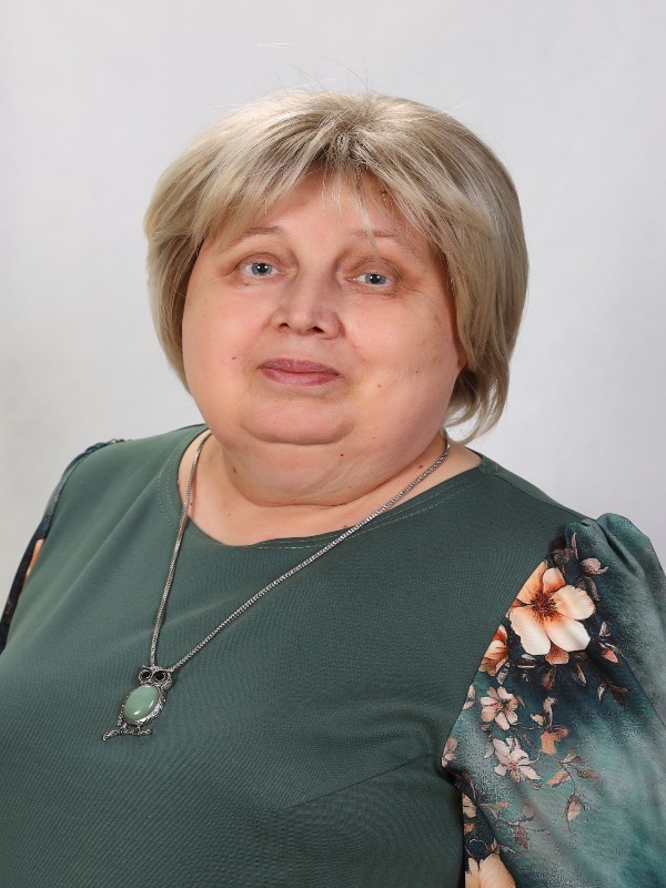 Ревина Ирина Вениаминовна.